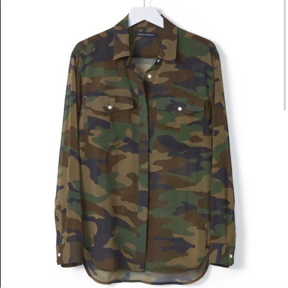 Banana Republic Camouflage Blouse - Picture 7 of 9